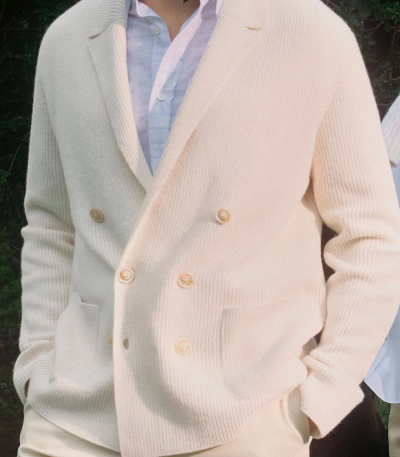 Men'S Light Cotton Check Button Down Shirt In Taupe