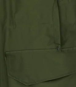 Unisex Technical Vatersay Sporting Cape In Rifle Green